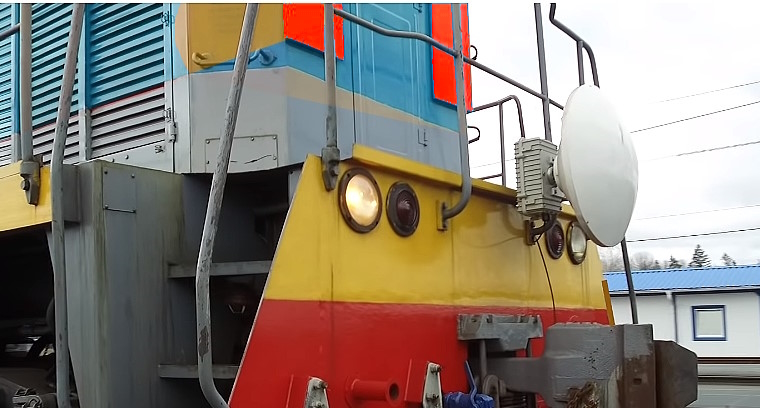 ELVA-1 76 GHz radar sensor installed on autonomous shunting locomotive