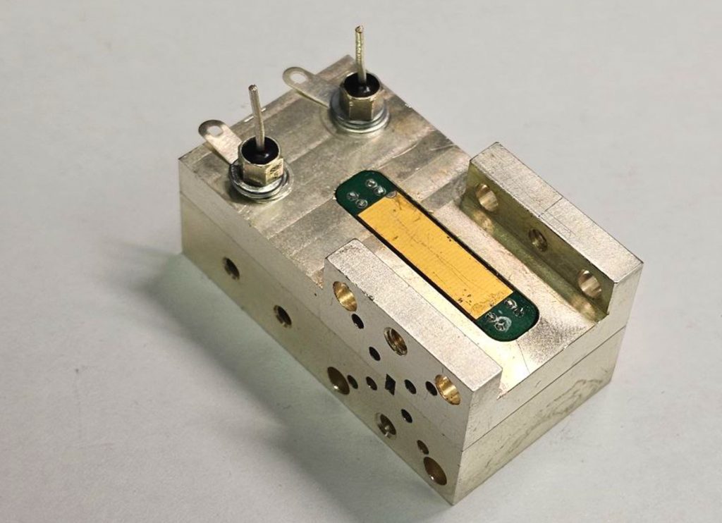 elva-1 mm-wave power amplifiers